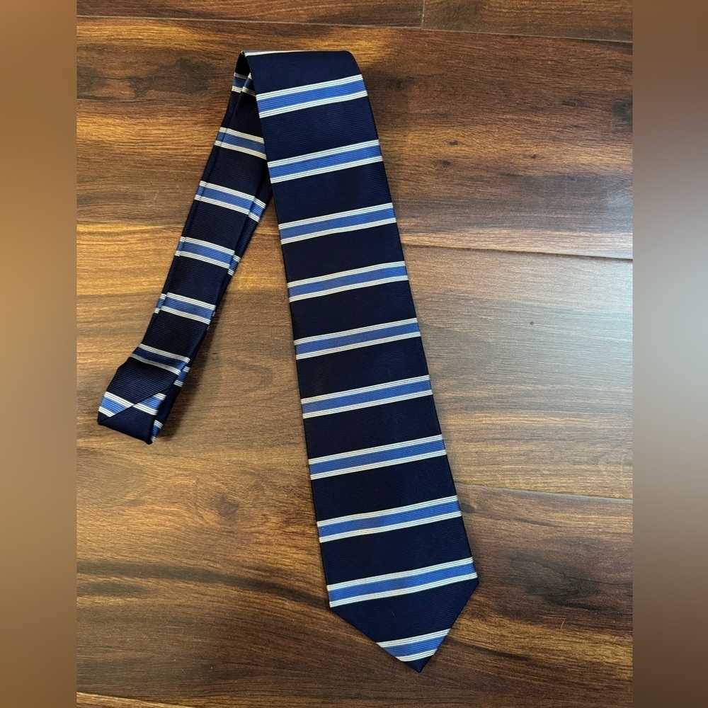 BROOKS BROTHERS Makers Elegant Silk Navy and Silver Striped Men's Tie - Picture 2 of 9